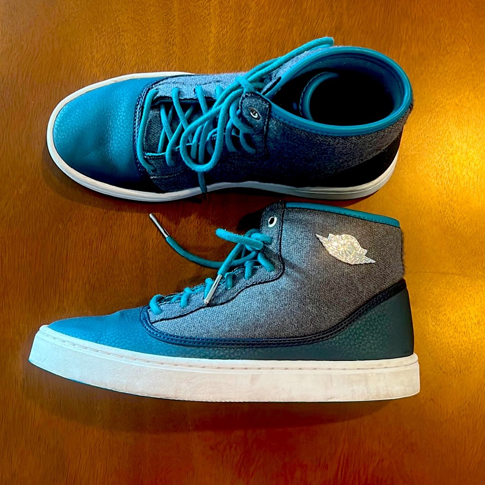 Nike Air Jordan Jasmine GG Midnight Kids 5.5Y Teal & Gray, used.
